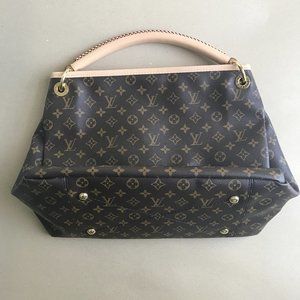 Louis Vuitton Artsy